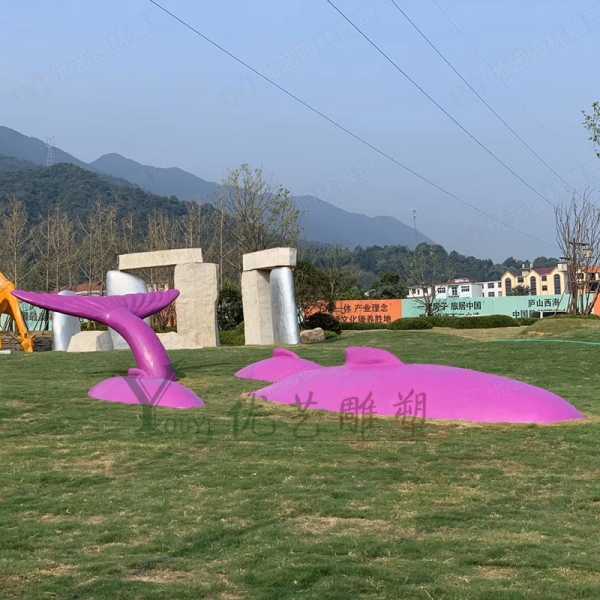 小區(qū)景觀雕塑規(guī)劃時要注意什么呢？